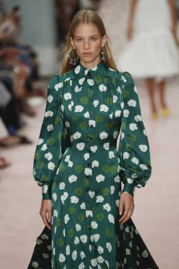 New York, Ny - 10 Eylül: Carolina Herrera New York moda haftası sırasında: 10 Eylül 2018 dizileri New York City.