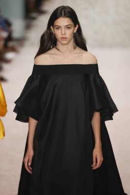 New York, Ny - 10 Eylül: Carolina Herrera New York moda haftası sırasında: 10 Eylül 2018 dizileri New York City.