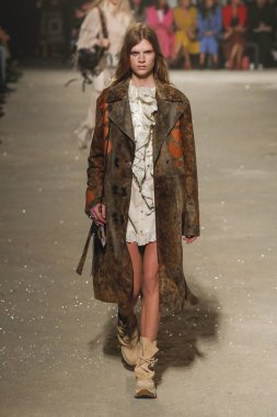 New York, Ny - 11 Eylül: Manken pist koç 1941 için New York moda haftası sırasında yürür: gösterir üzerinde 11 Eylül 2018 New York City.