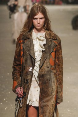 New York, Ny - 11 Eylül: Manken pist koç 1941 için New York moda haftası sırasında yürür: gösterir üzerinde 11 Eylül 2018 New York City.