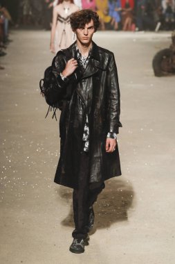 New York, Ny - 11 Eylül: Manken pist koç 1941 için New York moda haftası sırasında yürür: gösterir üzerinde 11 Eylül 2018 New York City.