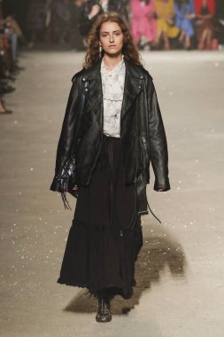 New York, Ny - 11 Eylül: Manken pist koç 1941 için New York moda haftası sırasında yürür: gösterir üzerinde 11 Eylül 2018 New York City.