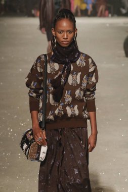 New York, Ny - 11 Eylül: Manken pist koç 1941 için New York moda haftası sırasında yürür: gösterir üzerinde 11 Eylül 2018 New York City.