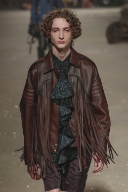 New York, Ny - 11 Eylül: Manken pist koç 1941 için New York moda haftası sırasında yürür: gösterir üzerinde 11 Eylül 2018 New York City.