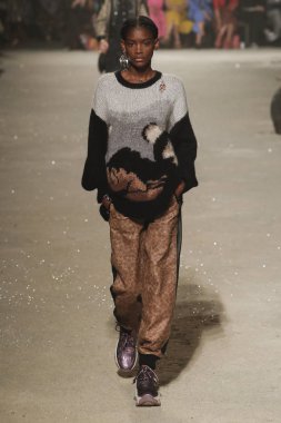 New York, Ny - 11 Eylül: Manken pist koç 1941 için New York moda haftası sırasında yürür: gösterir üzerinde 11 Eylül 2018 New York City.