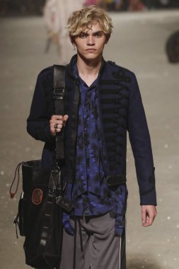 New York, Ny - 11 Eylül: Manken pist koç 1941 için New York moda haftası sırasında yürür: gösterir üzerinde 11 Eylül 2018 New York City.