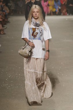 New York, Ny - 11 Eylül: Manken pist koç 1941 için New York moda haftası sırasında yürür: gösterir üzerinde 11 Eylül 2018 New York City.