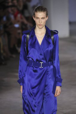 New York, Ny - Eylül: Dion-Lee defile üstünde uçak pisti Eylül 2018, 12 Eylül 2018 üzerinde Park Caddesi Tophane New York City, New York moda haftası.