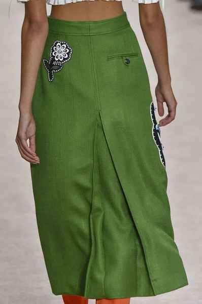 Nova Iorque Setembro Modelo Caminha Pista Para Carolina Herrera Durante — Fotografia de Stock
