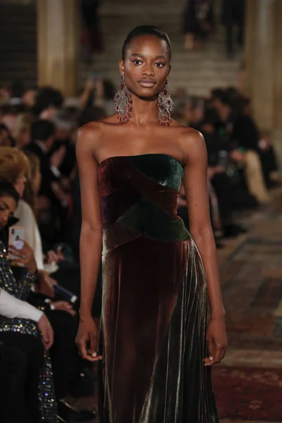 New York September Model Walks Runway Ralph Lauren Fashion Show — Stock Photo, Image