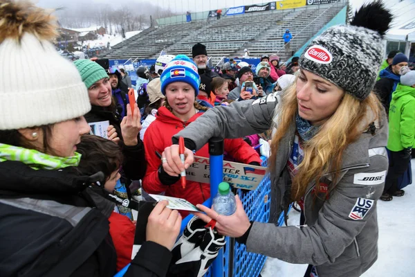 Killington Eua Novembro Mikaela Shiffrin Assina Cartões Postais Para Pessoas — Fotografia de Stock