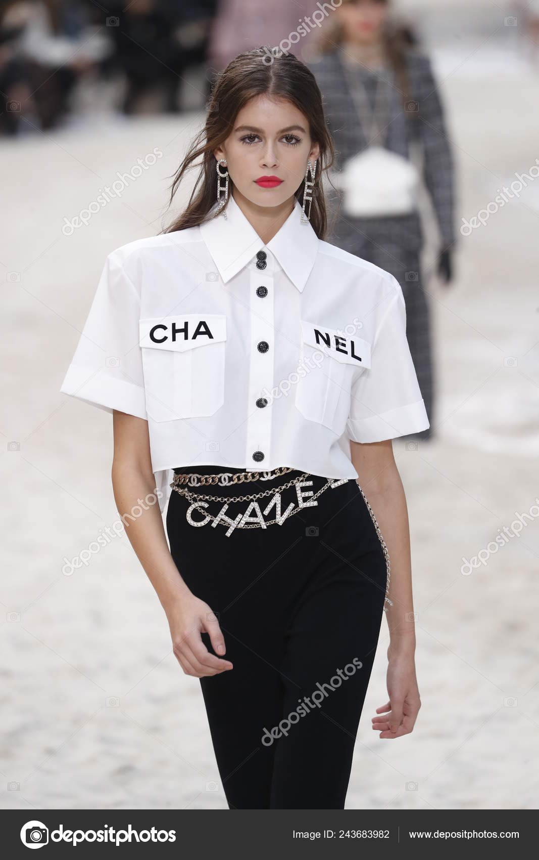 Paris France October Kaia Gerber Walks Runway Chanel Show Part – Stock  Editorial Photo © fashionstock #243683982