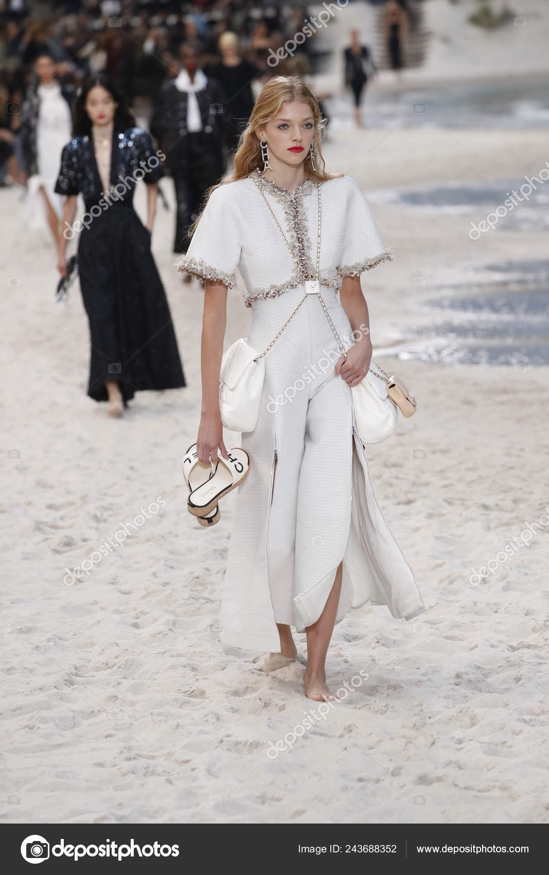 Chanel Spring/Summer 2018 Couture  Chanel haute couture, Fashion, Fashion  show
