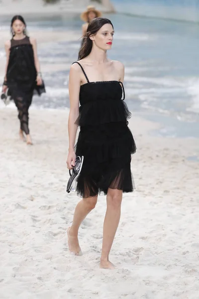 Paříž Francie Říjen Model Procházky Dráhy Během Chanel Show Jako — Stock fotografie