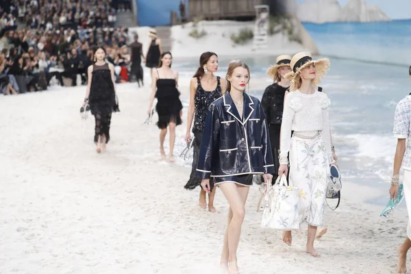 Paris France October Models Walk Runway Finale Chanel Show Part — Stock Photo, Image