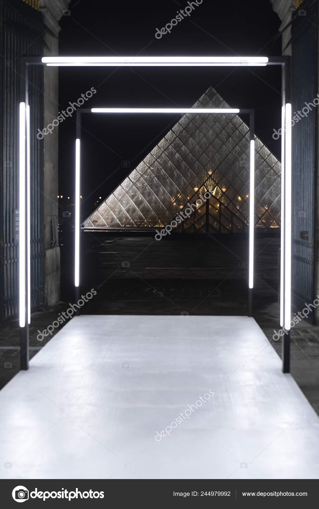 Paris France October Runway Background Louis Vuitton Show Part Paris –  Stock Editorial Photo © fashionstock #244979992