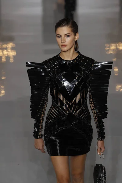 Paris Frankrike September Modell Går Banan Balmain Show Som Del — Stockfoto