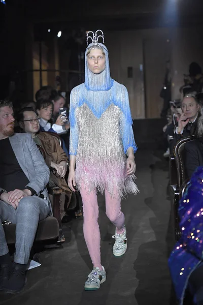 Paris Frankrike September Modell Går Banan Vid Gucci Showen Paris — Stockfoto