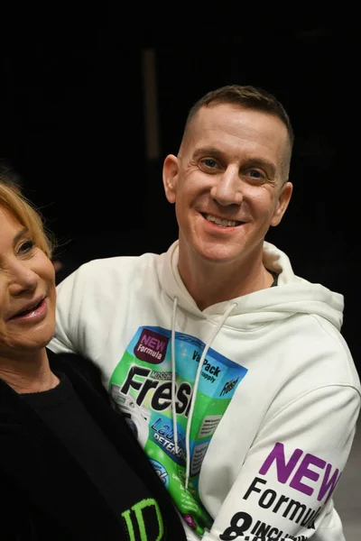 Milan Italie Février Designer Jeremy Scott Posant Dans Les Coulisses — Photo