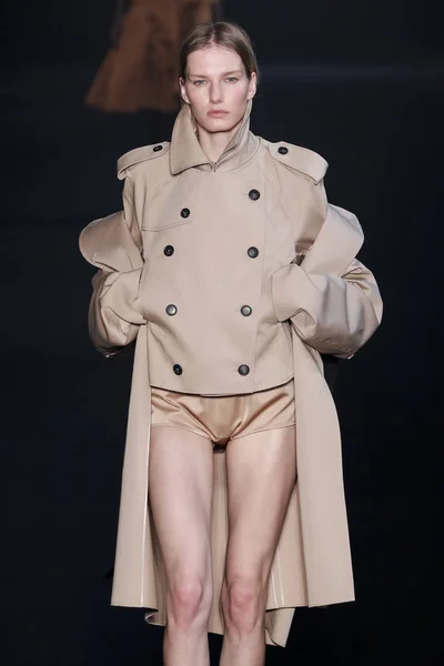 Milan Italy February Model Walks Runway Fall Winter 2019 2020 — Stock Photo, Image