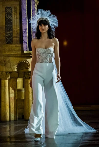 New York April Model Walks Runway Reem Acra Bridal Spring — Stock Photo, Image