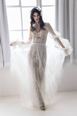 New York, Ny - 14 Nisan: Galia Lahav Bahar sırasında poz bir model 2020 New York Moda Haftası'nda gelinlik moda sunumu: Gelinlik Nisan'da 14, 2019 Nyc.
