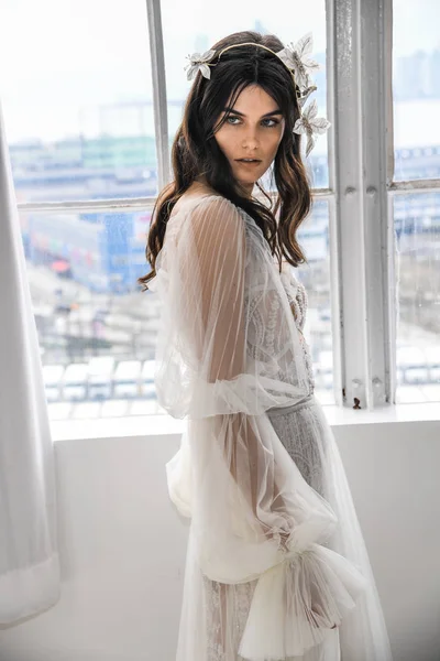 New York April Model Posing Galia Lahav Spring 2020 Bridal — Stock Photo, Image