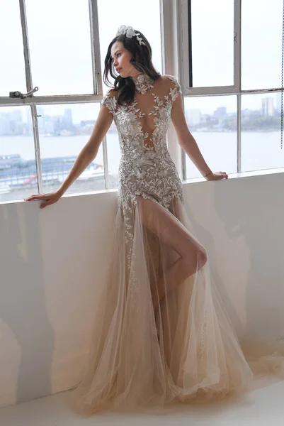 New York April Model Posing Galia Lahav Spring 2020 Bridal — Stock Photo, Image