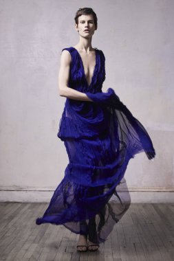 New York, Ny - 08 Şubat: Model Şubat'ta Nyfw sırasında Jason Wu Sonbahar Kış 2019 koleksiyonu için poz 8, 2019 New York'ta.