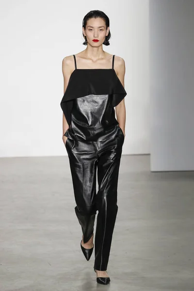 New York February Model Walks Runway Helmut Lang Women Men — Stock Photo, Image