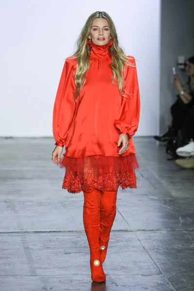 New York February Model Walks Runway Jiri Kalfar Fashion Show — Stock Photo, Image