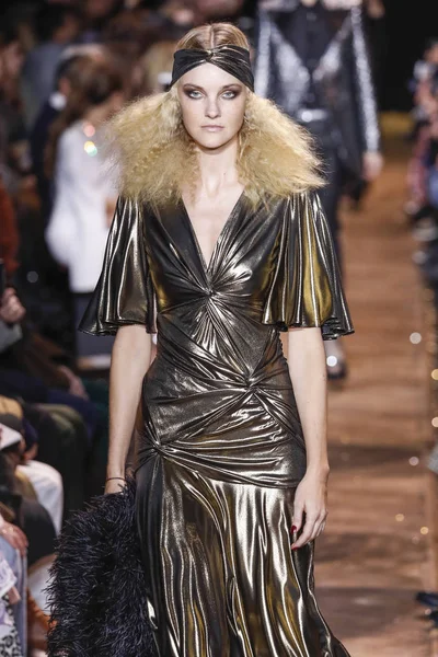 New York New York February Caroline Trentinil Walks Runway Michael — Stock Photo, Image