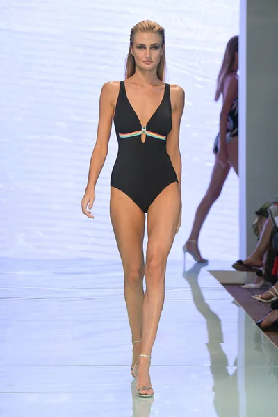 Miami Beach Florida July Model Walks Runway Gottex 2020 Runway — Stock Photo, Image