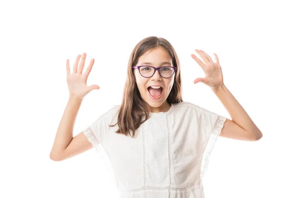 Vrolijk Meisje Bril Opgewekt Haar Handpalmen Geïsoleerd Witte Achtergrond — Stockfoto