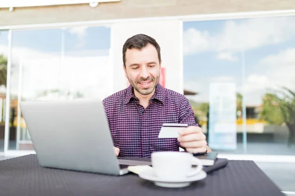 Mid Adult Man Using Online Banking Service Transfer Money Credit — Stock Photo, Image