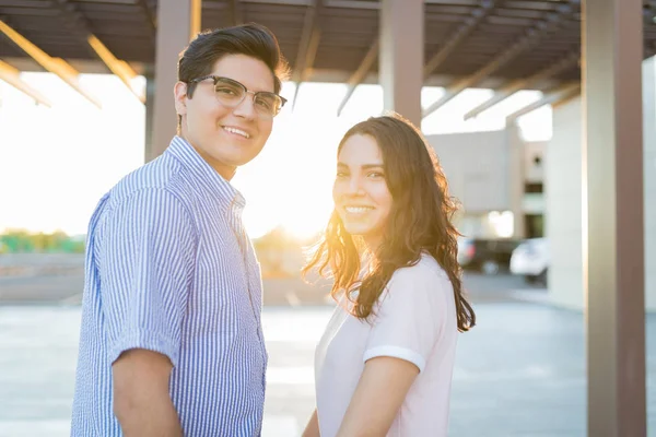 Portrait Young Couple Having Good Time Date Shopping Center — Stock Photo, Image