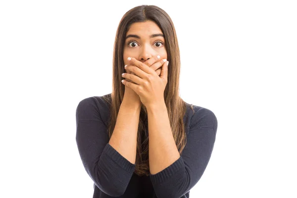 Attractive Latin Shocked Woman Covering Her Mouth Hands White Background — Stock Photo, Image