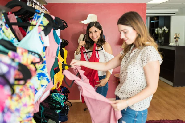 Beautiful Hispanic Woman Shopping Swimwear Friend Clothing Store — Stock Photo, Image