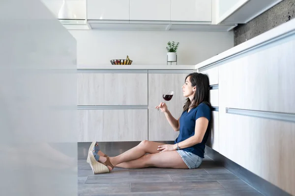 Side View Young Woman Drinking Wine While Sitting Kitchen — Stock Photo, Image