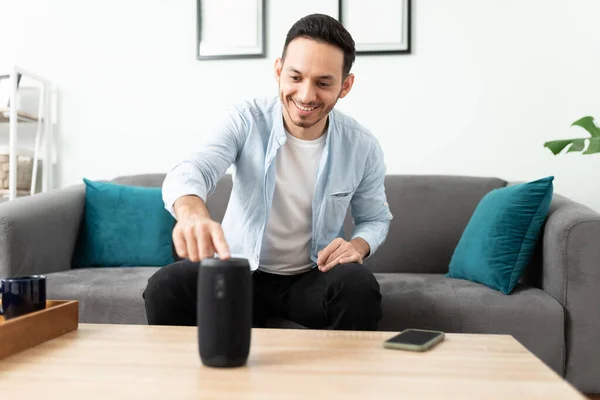 Good Looking Man His 30S Setting His New Smart Speaker — Stock Photo, Image