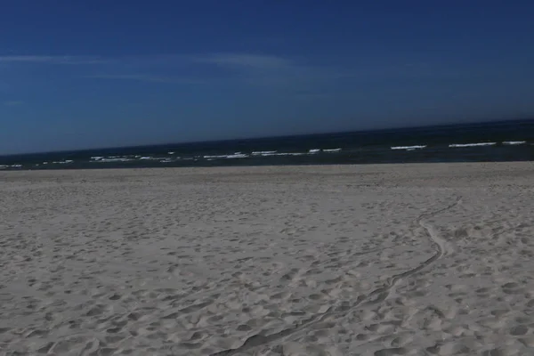 Strand an der Ostsee an einem sonnigen Tag in Palanga — Stockfoto