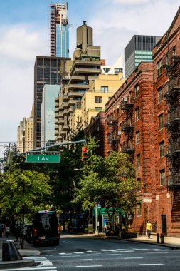 güzel, güneşli bir günde NYC yüksek hat