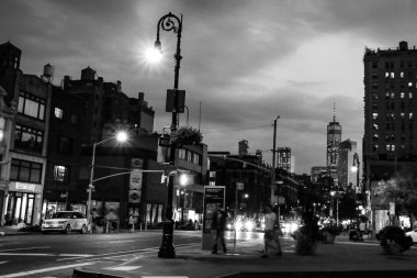 New York, Amerika Birleşik Devletleri - 30 Ağustos 2018: Nyc sokak görünümü gece Nyc
