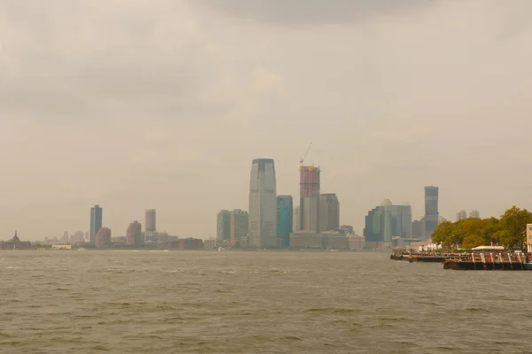 New York États Unis Août 2018 Manhattan Skyline Dessus Fleuve — Photo