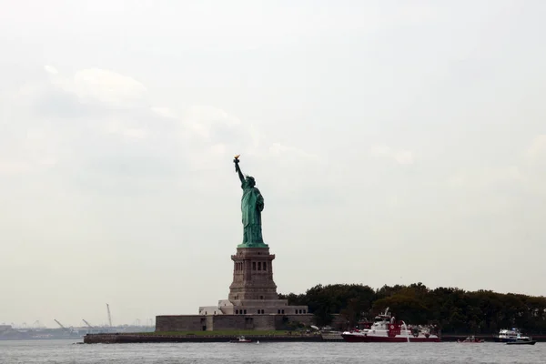 Νέα Υόρκη Ηπα Αυγούστου 2018 Άγαλμα Της Ελευθερίας Στο Νησί — Φωτογραφία Αρχείου