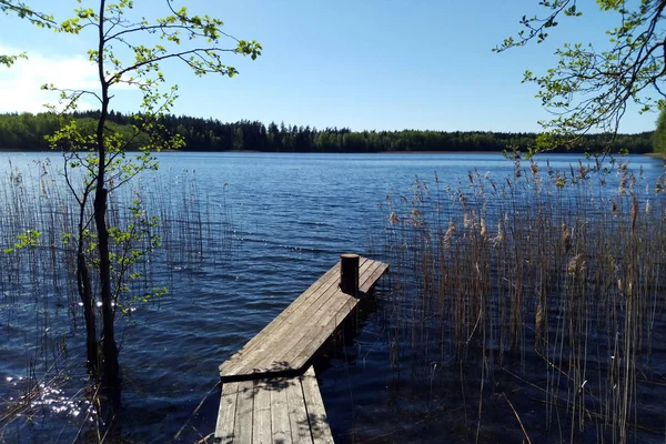 Petit Quai Menant Lac Par Temps Clair — Photo