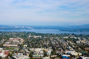 Seattle, ABD, 31 Ağustos 2018: Seattle cityscape panoramik havadan görünümü.