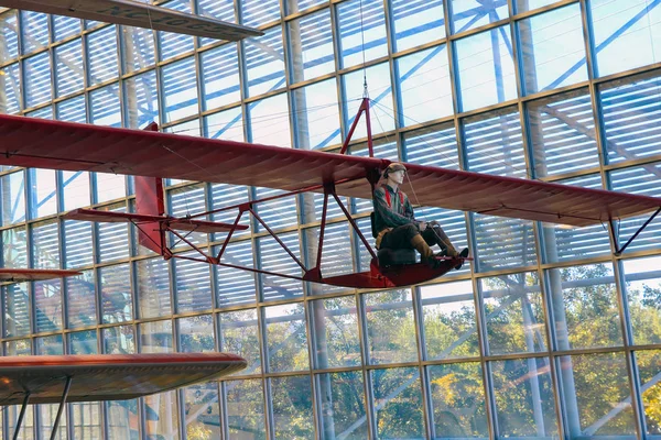 Seattle, EUA - 3 de setembro de 2018: Seattle Aviation Museum. Museu privado sem fins lucrativos da aviação e do espaço no Noroeste do Pacífico . — Fotografia de Stock