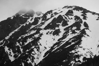Tatra mounains görünümü. Sabah Tatra Dağları.