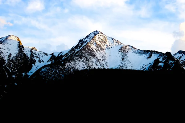 Vue sur les montagnes Tatra. Les montagnes Tatra le matin . — Photo